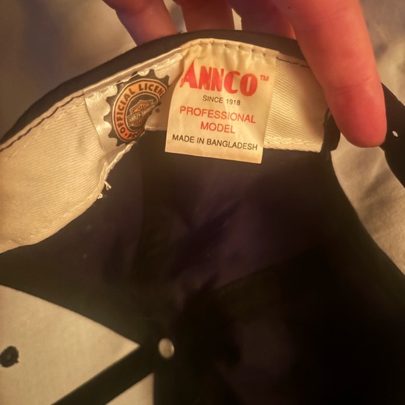 ๐๏ธ๐ฎ๐ฆ๐ฏ๐ด ๐๐ข๐ณ๐ญ๐ฆ๐บ ๐๐ข๐ท๐ช๐ฅ๐ด๐ฐ๐ฏ ๐ฉ๐ข๐ต๐๏ธ - Picture 7 of 7